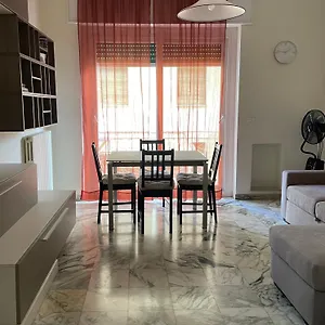 https://appartamento-foce-e-centro.hotelitalianriviera.com